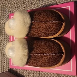 Corky Mini Leopard Slippers